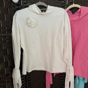 BY MIA $23 MEGGY BY MIA BLOUSE SIZE M/L